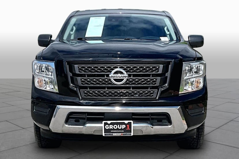 2022 Nissan Titan - Image 3