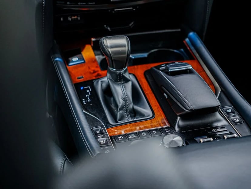 2021 Lexus LX - Image 32