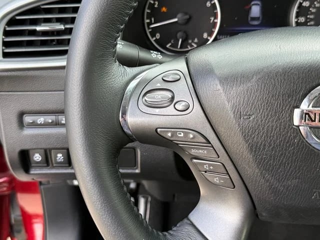 2019 Nissan Murano - Image 16