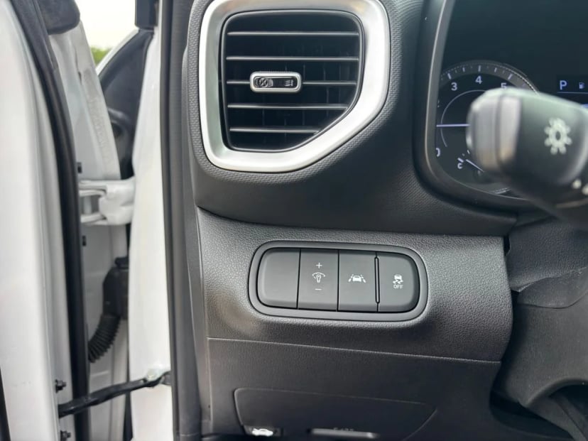 2021 Hyundai Venue - Image 22