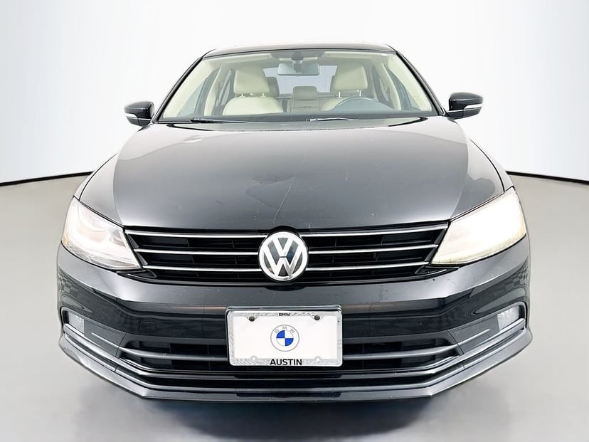 2017 Volkswagen Jetta - Image 2
