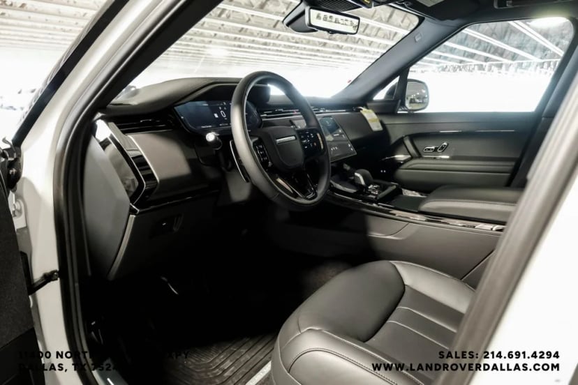 2026 Land Rover Range Rover Sport - Image 2