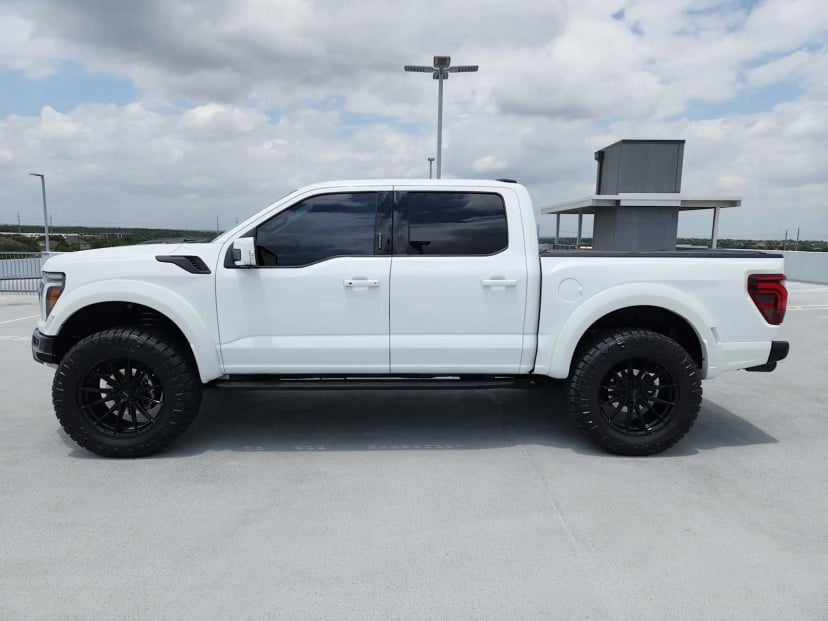 2024 Ford F-150 - Image 4