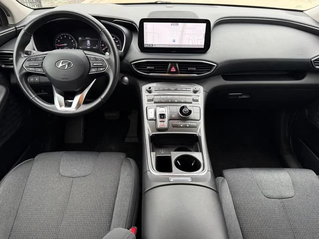 2023 Hyundai Santa Fe - Image 25