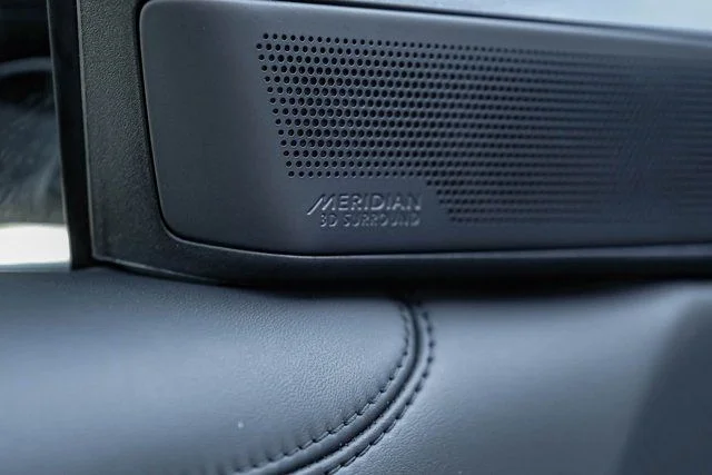 2026 Land Rover Range Rover - Image 41