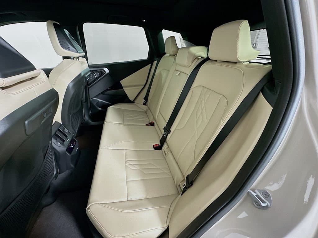 2025 BMW X3 - Image 17