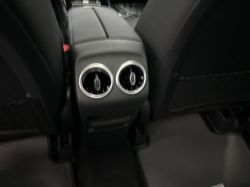 2026 Mercedes-Benz GLB - Image 22