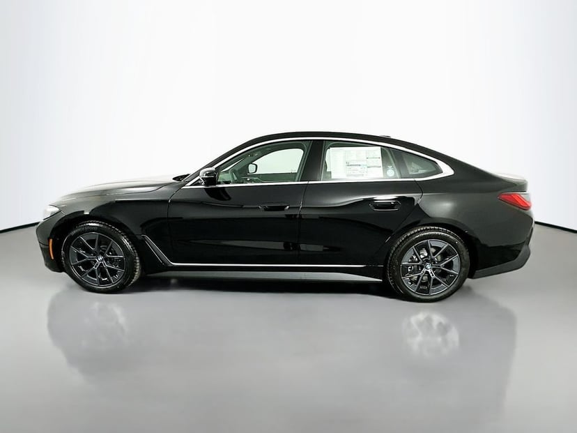 2026 BMW i4 - Image 8