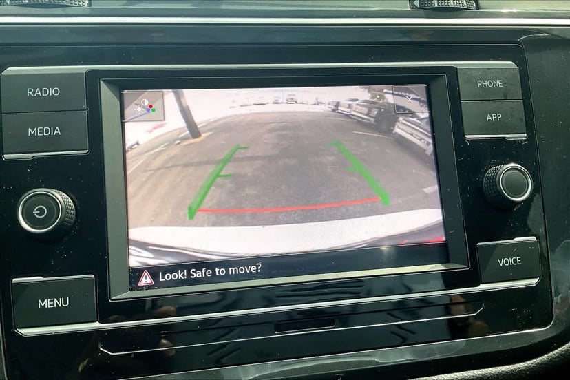2022 Volkswagen Tiguan - Image 29