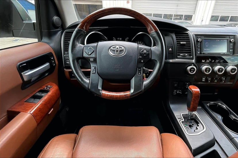 2019 Toyota Sequoia - Image 8
