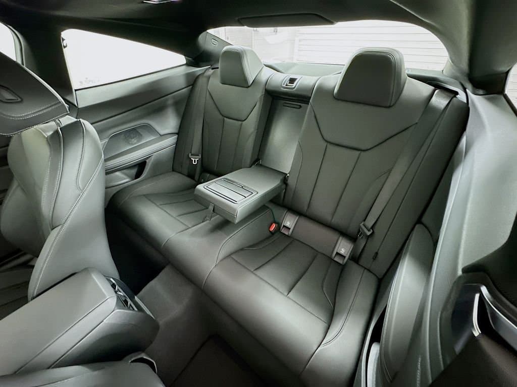 2025 BMW 4 Series - Image 17