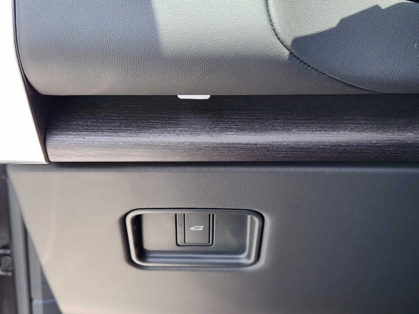 2026 LAND ROVER Range Rover - Image 21
