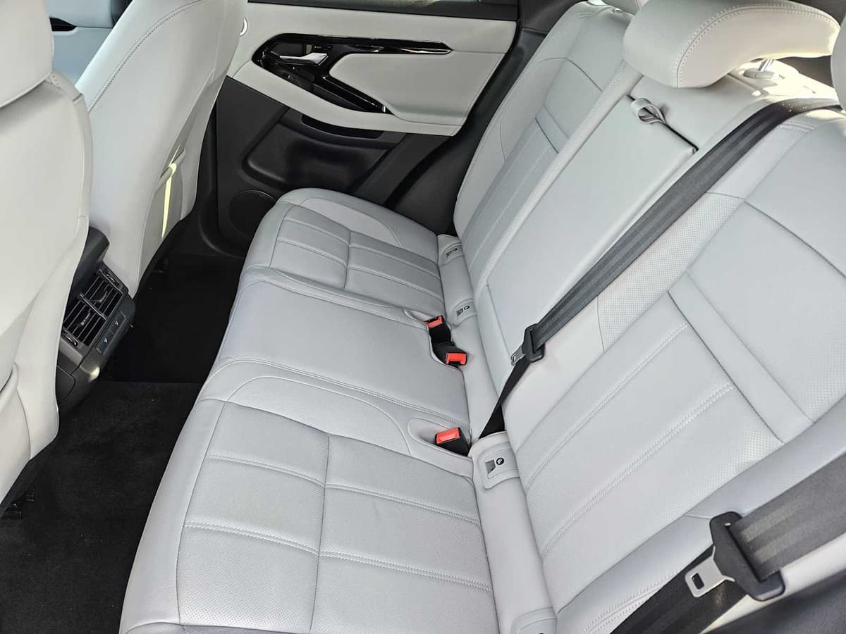 2026 LAND ROVER Range Rover Evoque - Image 23