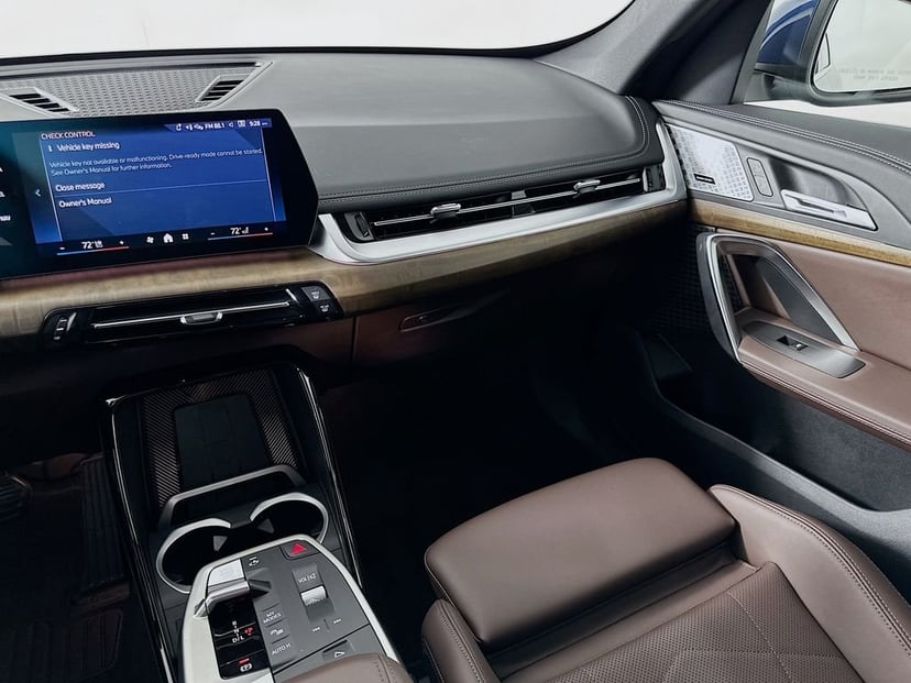 2025 BMW X1 - Image 23