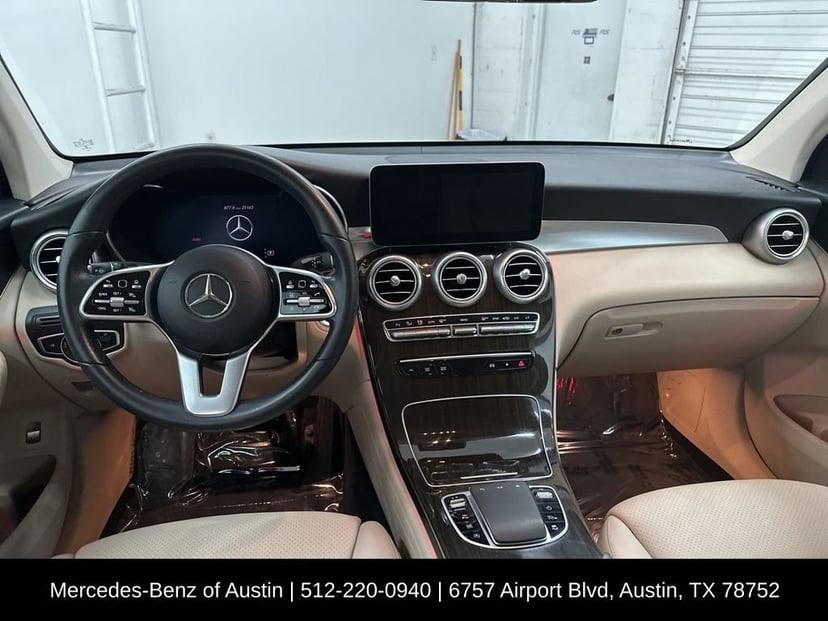 2022 Mercedes-Benz GLC - Image 18