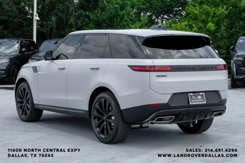 2026 Land Rover Range Rover Sport - Image 10