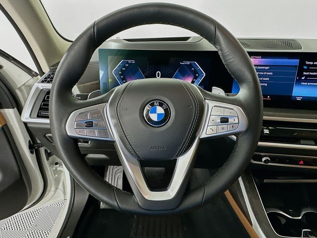 2023 BMW X7 - Image 20