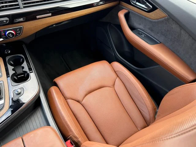 2017 Audi Q7 - Image 25
