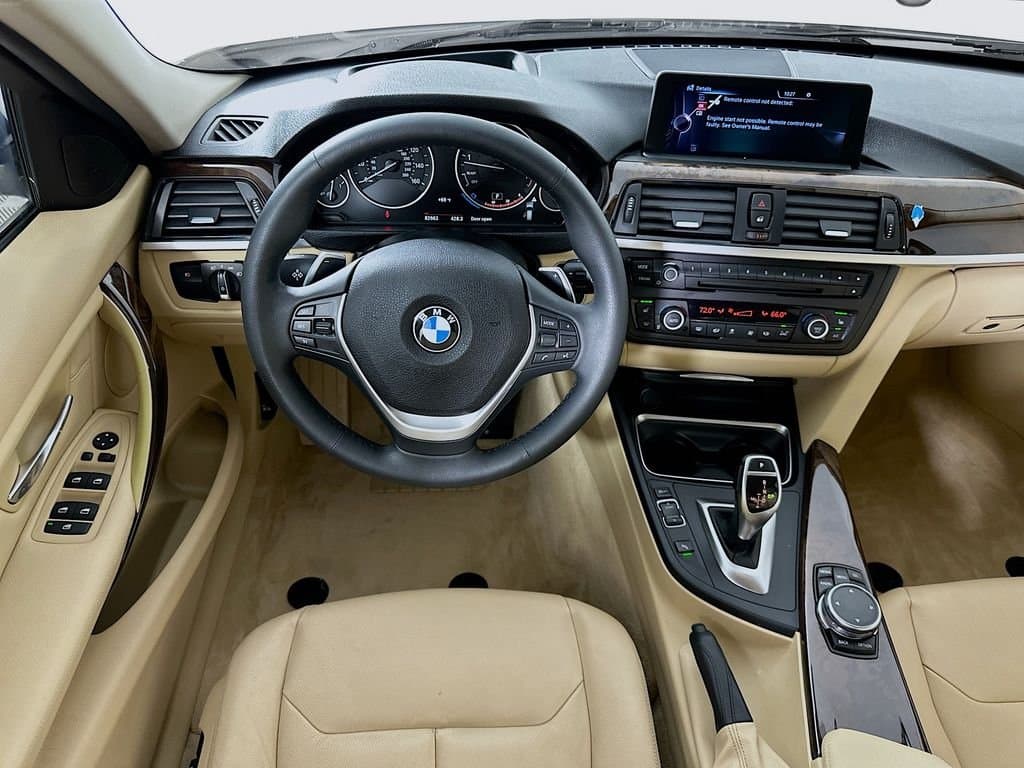 2015 BMW 3 Series - Image 23