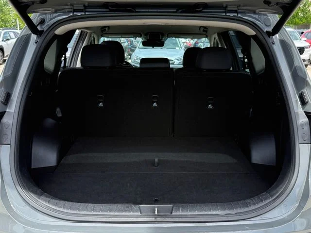 2023 Hyundai Santa Fe - Image 28