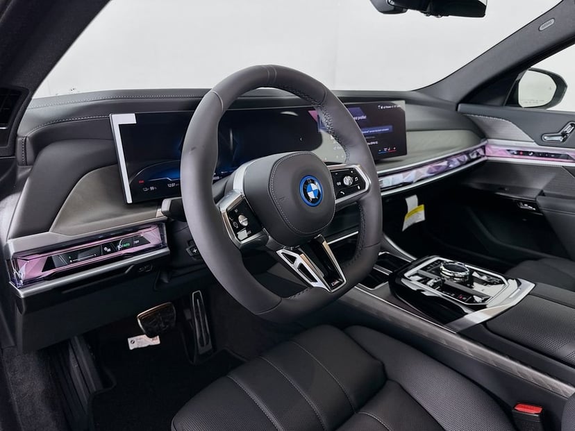 2026 BMW i7 - Image 9