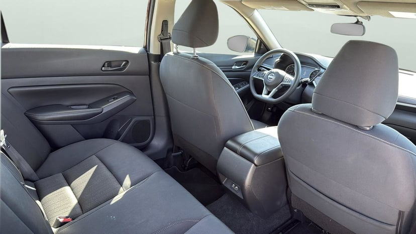 2024 Nissan Altima - Image 28