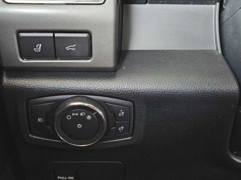 2021 Ford Expedition - Image 22
