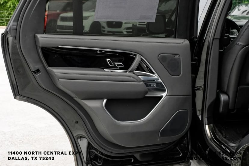 2026 Land Rover Range Rover - Image 47