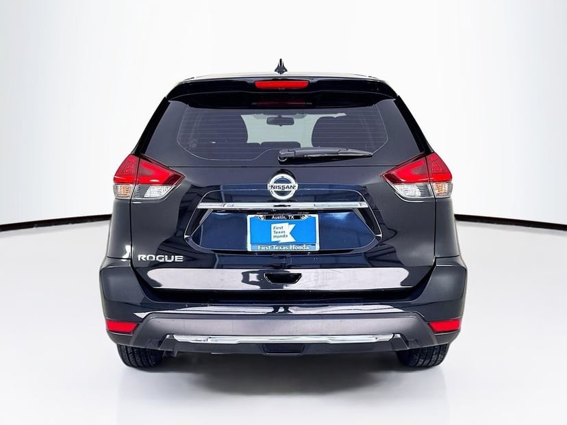 2018 Nissan Rogue - Image 6
