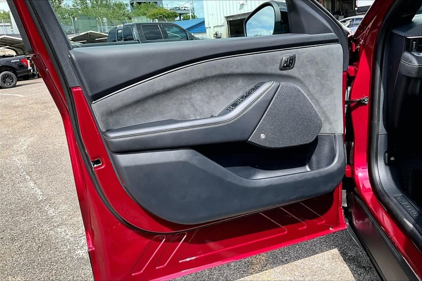 2025 Ford Mustang Mach-E - Image 21