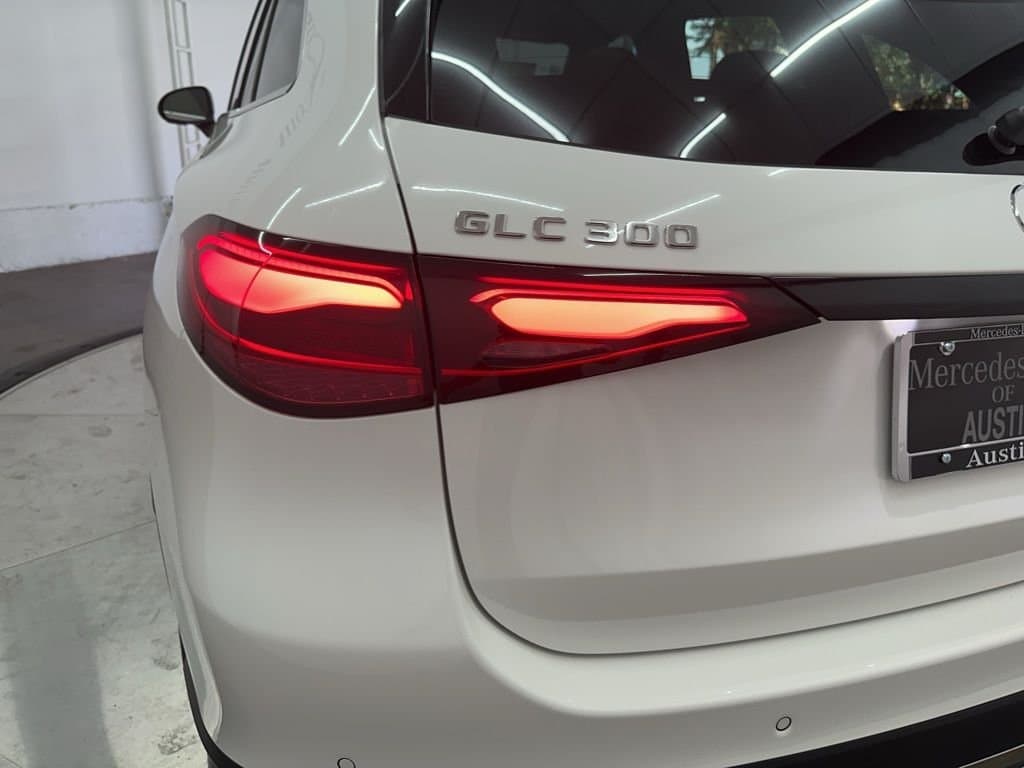 2026 MERCEDES-BENZ GLC - Image 29