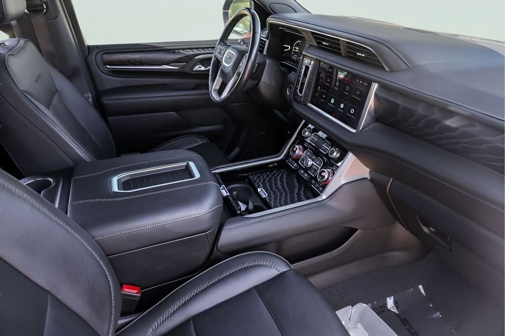 2022 GMC Yukon XL - Image 35