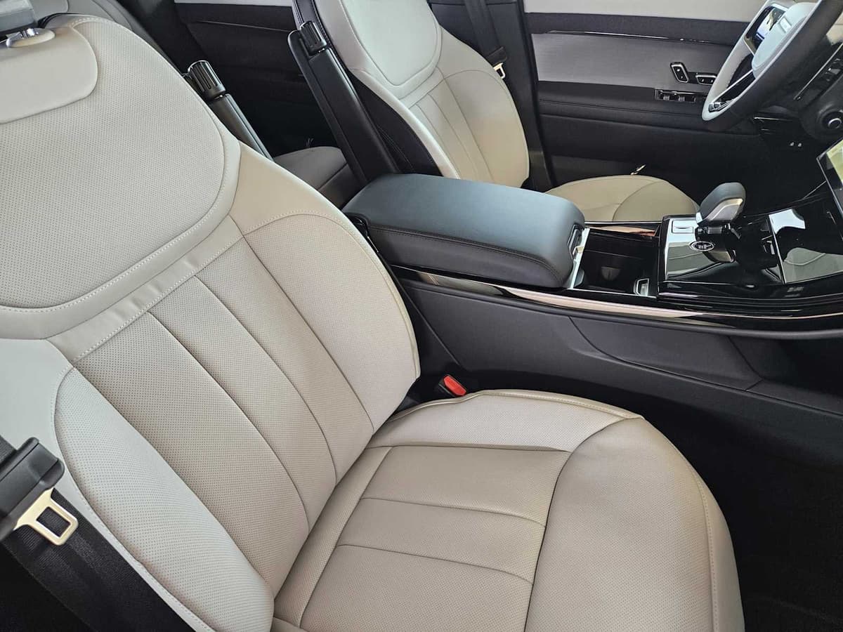 2026 LAND ROVER Range Rover Sport - Image 12