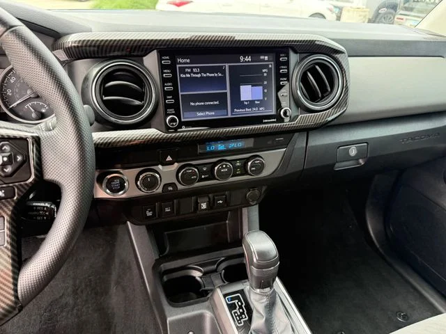 2023 Toyota Tacoma - Image 17