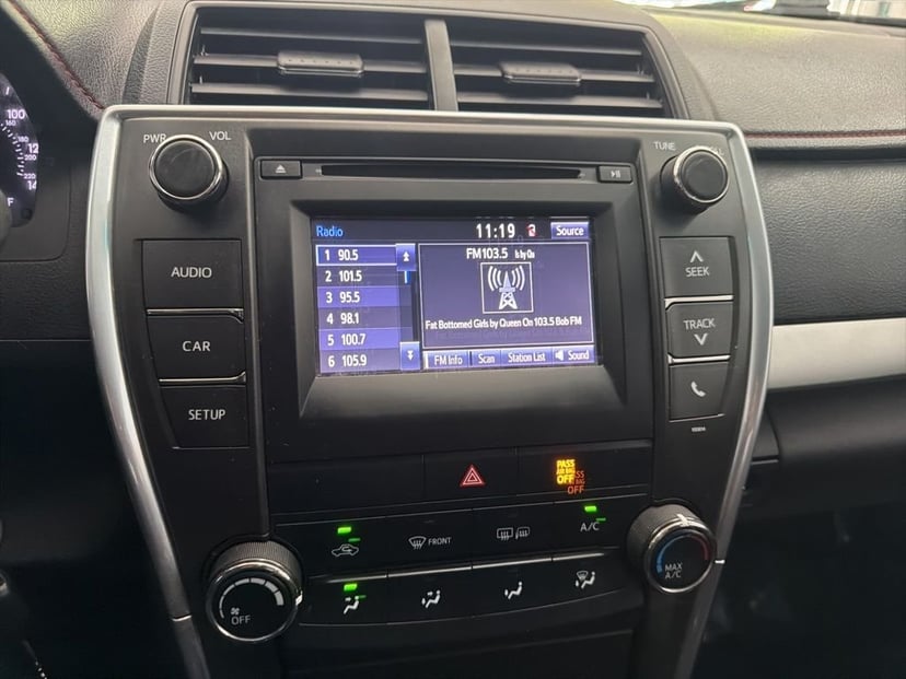 2017 Toyota Camry - Image 25