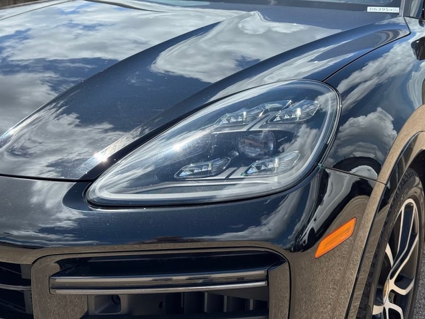 2021 Porsche Cayenne - Image 4