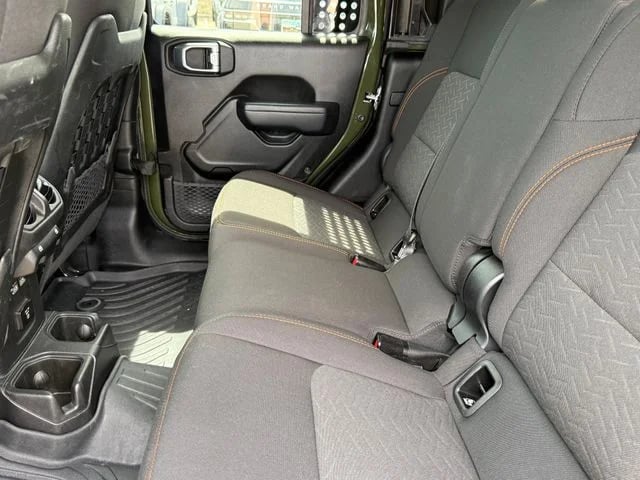 2023 Jeep Gladiator - Image 24