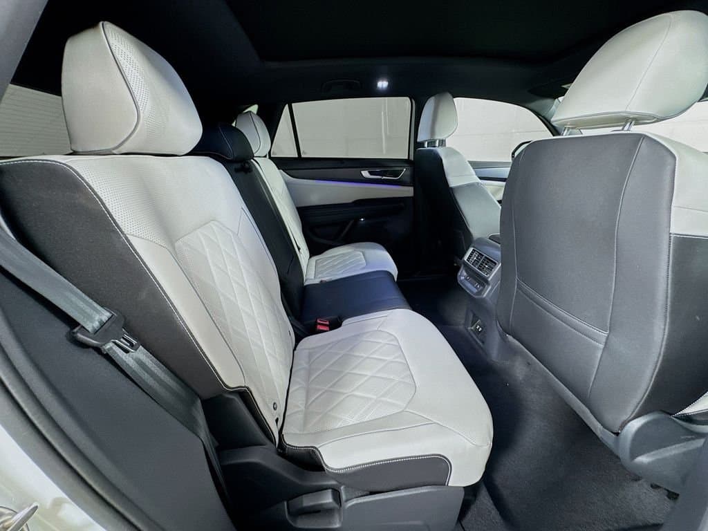 2025 VOLKSWAGEN Atlas - Image 35