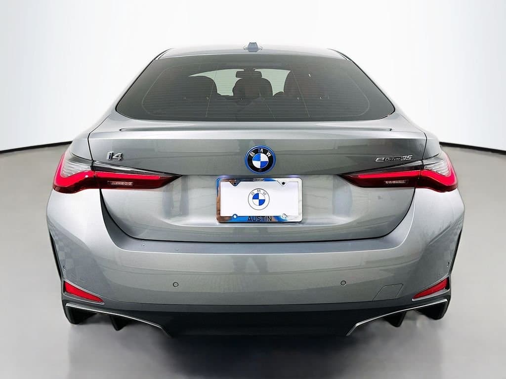 2023 BMW i4 - Image 6