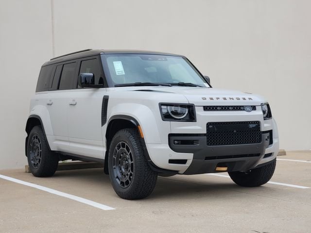 2026 Land Rover Defender 110 - Image 1