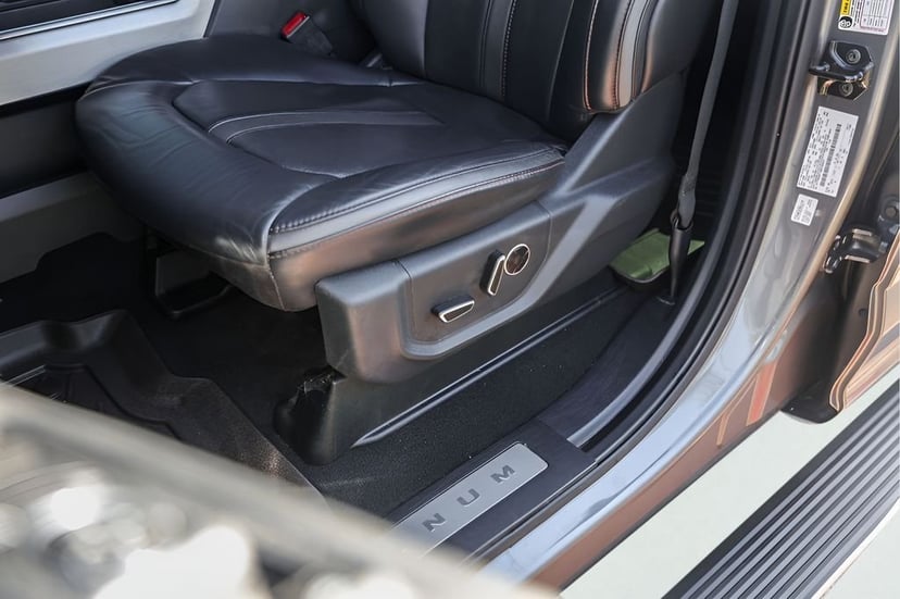 2022 Ford F-250SD - Image 11