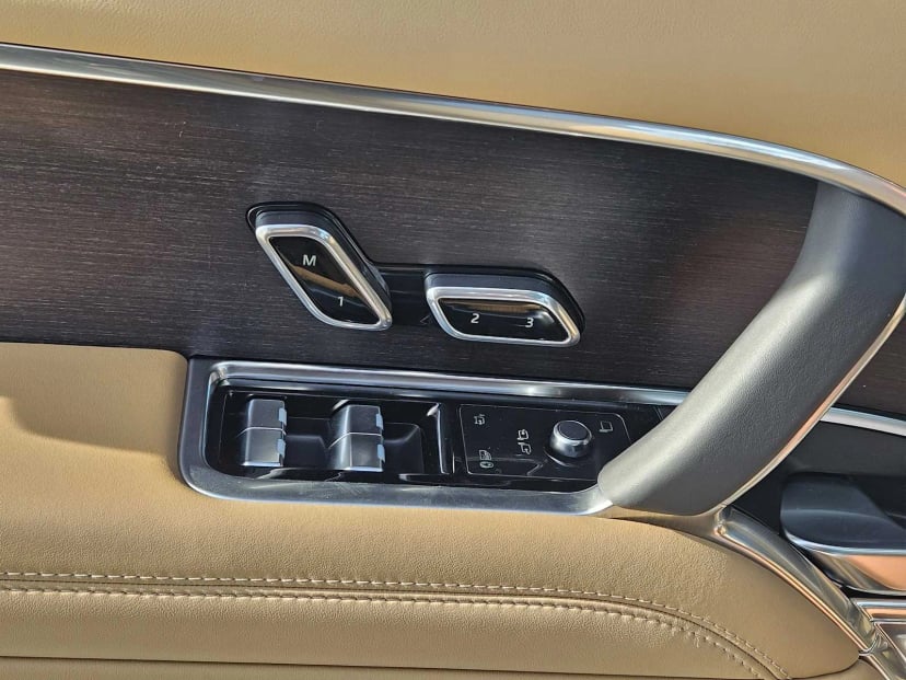 2026 LAND ROVER Range Rover - Image 21