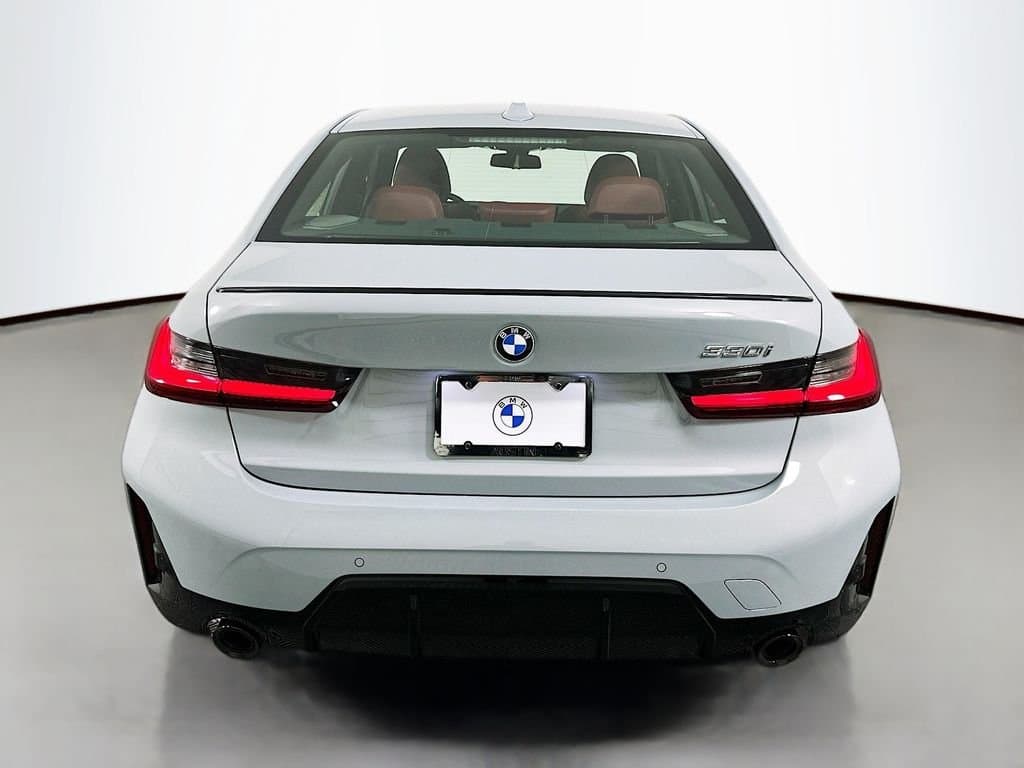 2026 BMW 3 Series - Image 6