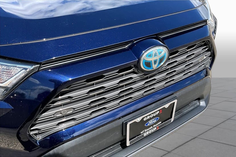 2020 Toyota RAV4 Hybrid - Image 30
