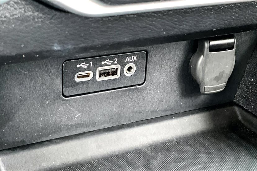 2025 Nissan Altima - Image 35