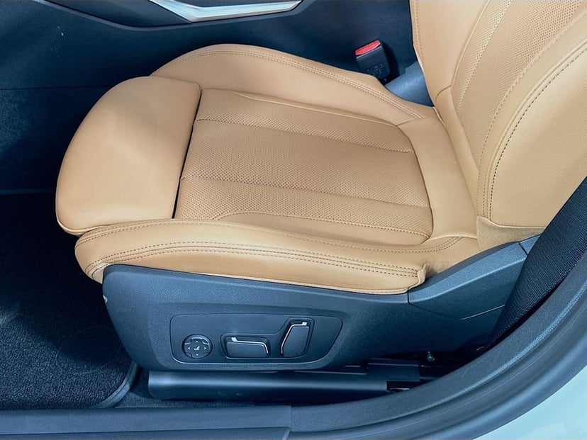 2026 BMW i4 - Image 21
