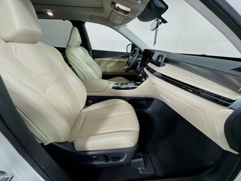 2023 INFINITI QX60 - Image 38