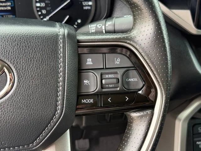 2023 Toyota Tundra - Image 17
