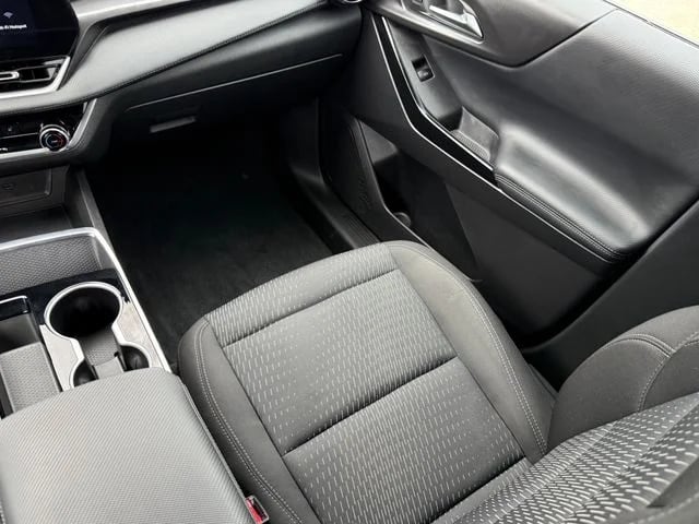 2025 Chevrolet Equinox - Image 23
