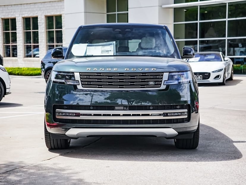 2026 Land Rover Range Rover - Image 2